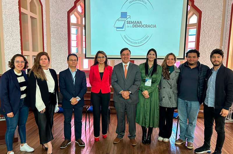 Desinformación y democracia: desafíos en la era de la hiperconectividad y el papel de la IA en la sociedad civil